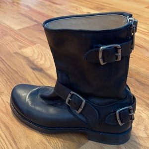 Frye size 7 black buckle back zip women’s